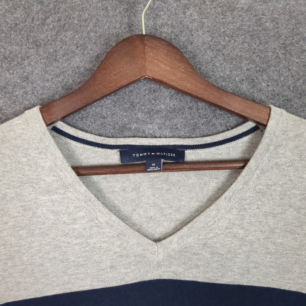 Tommy Hilfiger Mens V-Neck Colorblock Striped Knit‎ Sweater Gray Navy Red Size M - Picture 6 of 11